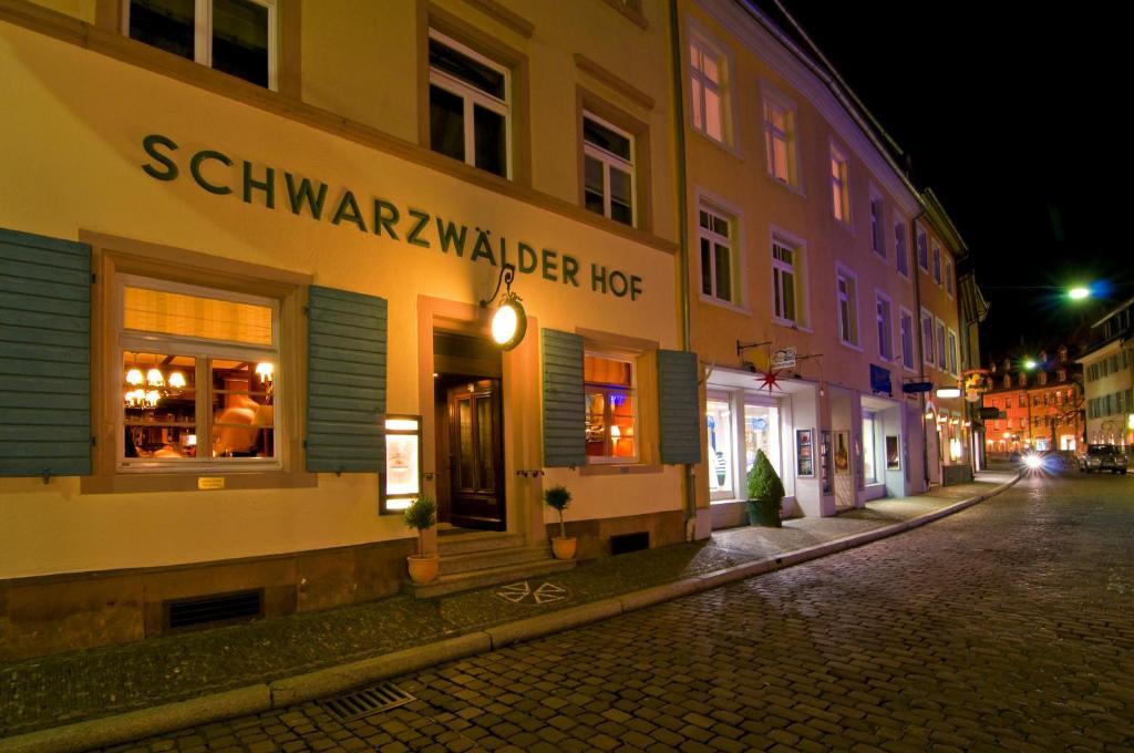 Hotel Schwarzwalder Hof Freiburg im Breisgau Buitenkant foto